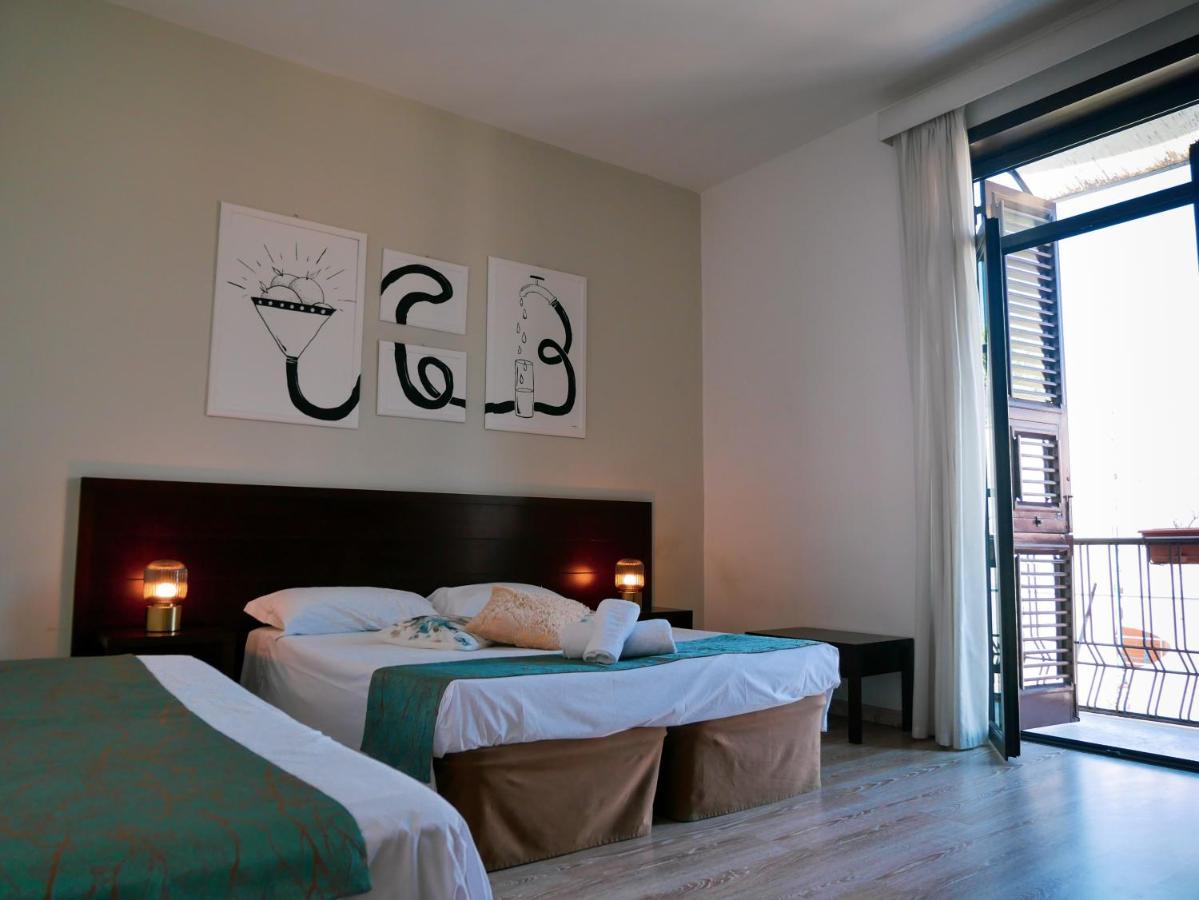 My Friend Antonia Bed and Breakfast Barcellona-Pozzo di Gotto Εξωτερικό φωτογραφία