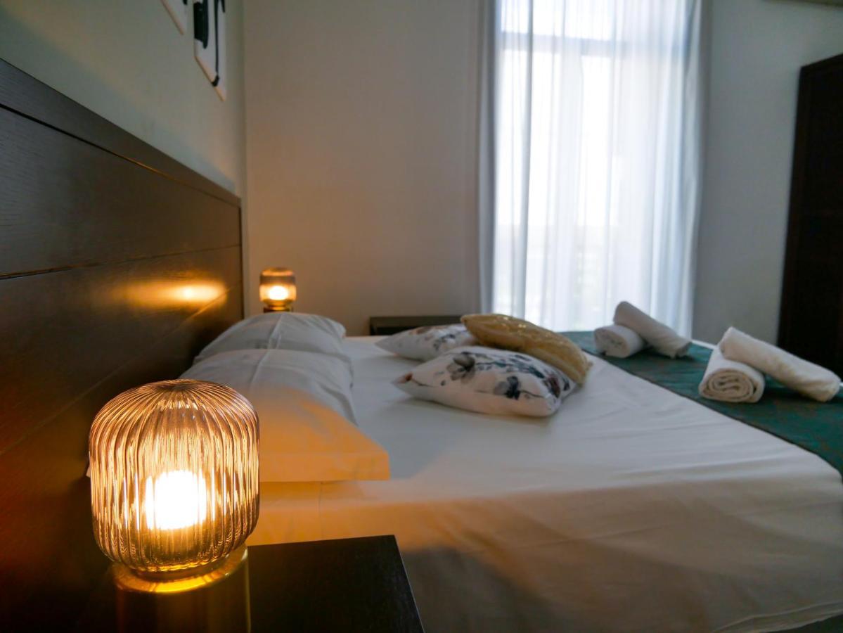 My Friend Antonia Bed and Breakfast Barcellona-Pozzo di Gotto Εξωτερικό φωτογραφία